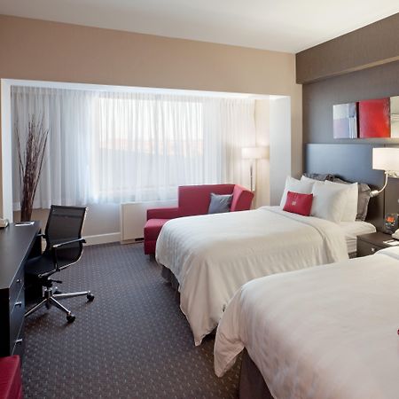 Armon Plaza Montreal Airpt, Trademark Collection By Wyndham Екстер'єр фото