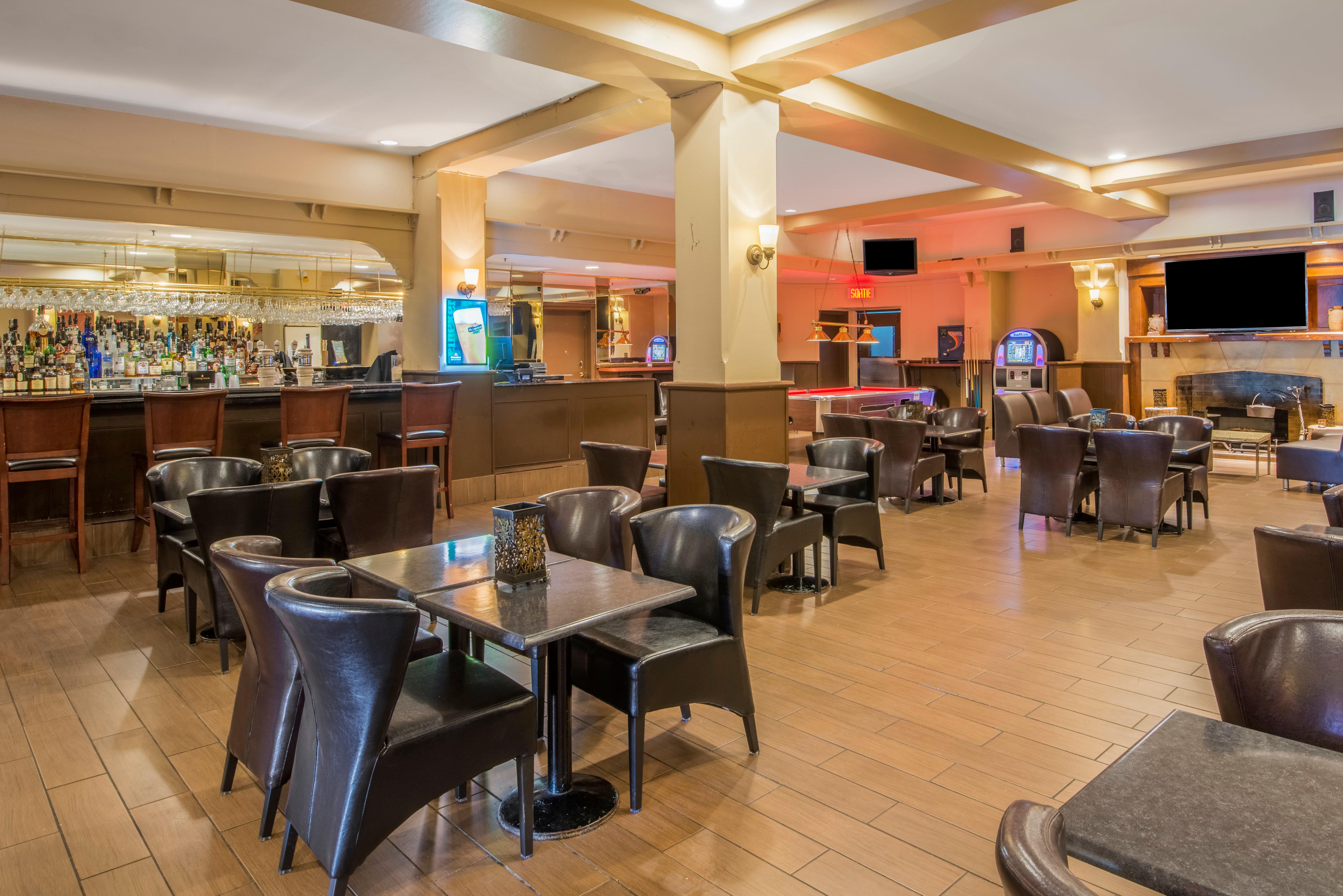 Armon Plaza Montreal Airpt, Trademark Collection By Wyndham Екстер'єр фото