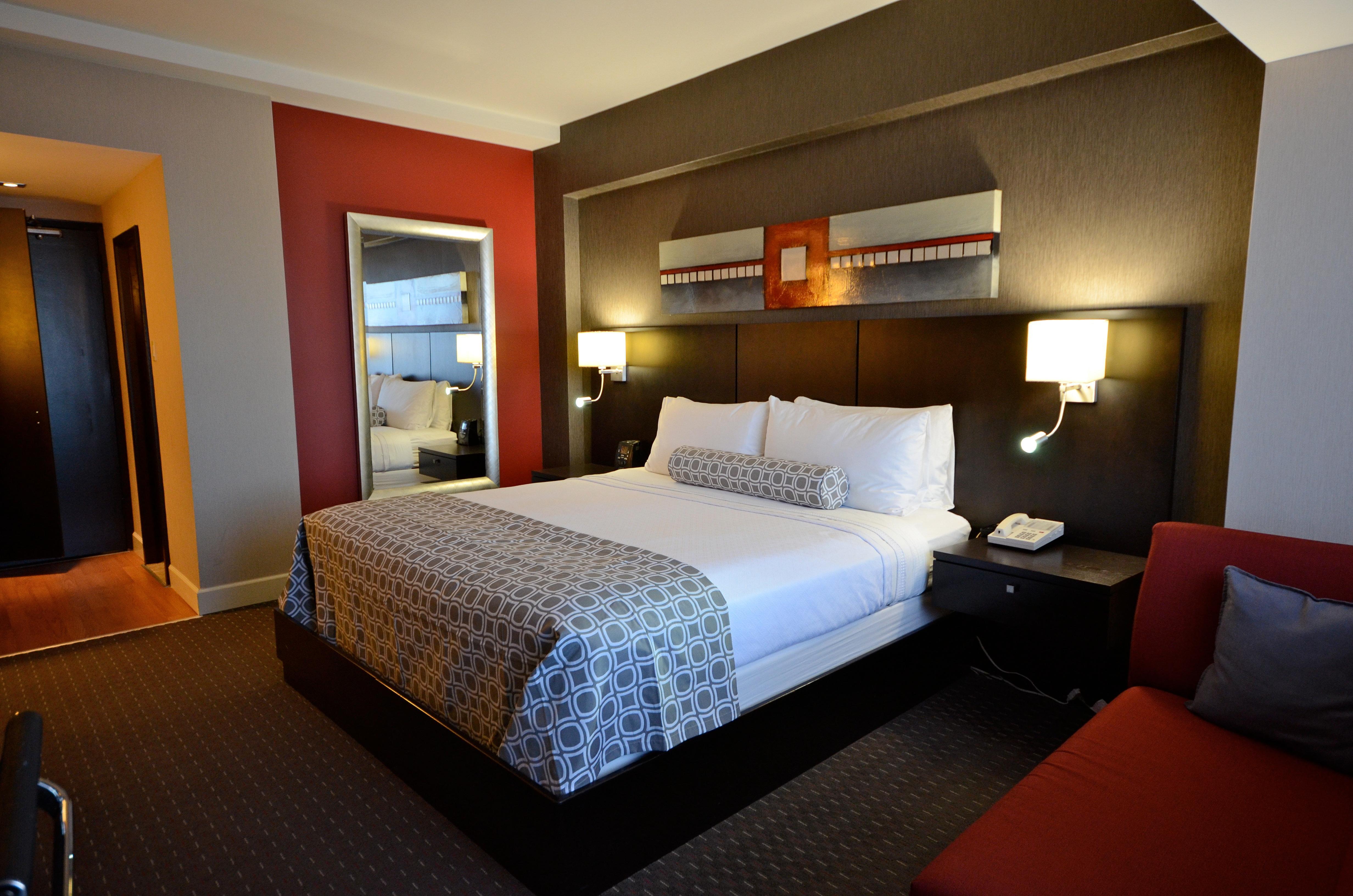 Armon Plaza Montreal Airpt, Trademark Collection By Wyndham Екстер'єр фото