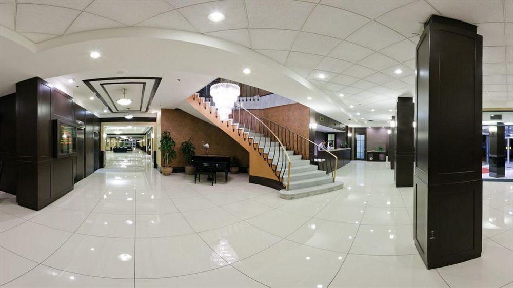 Armon Plaza Montreal Airpt, Trademark Collection By Wyndham Екстер'єр фото